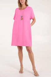 Relaxed Fit Pocket Dress in Pink