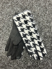 Houndstooth Gloves