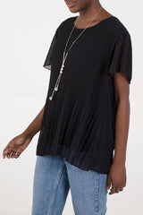 Short Sleeved Oversized Pleated Top in Black