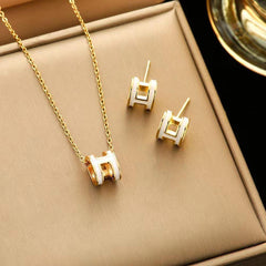 "H" Jewellery Set