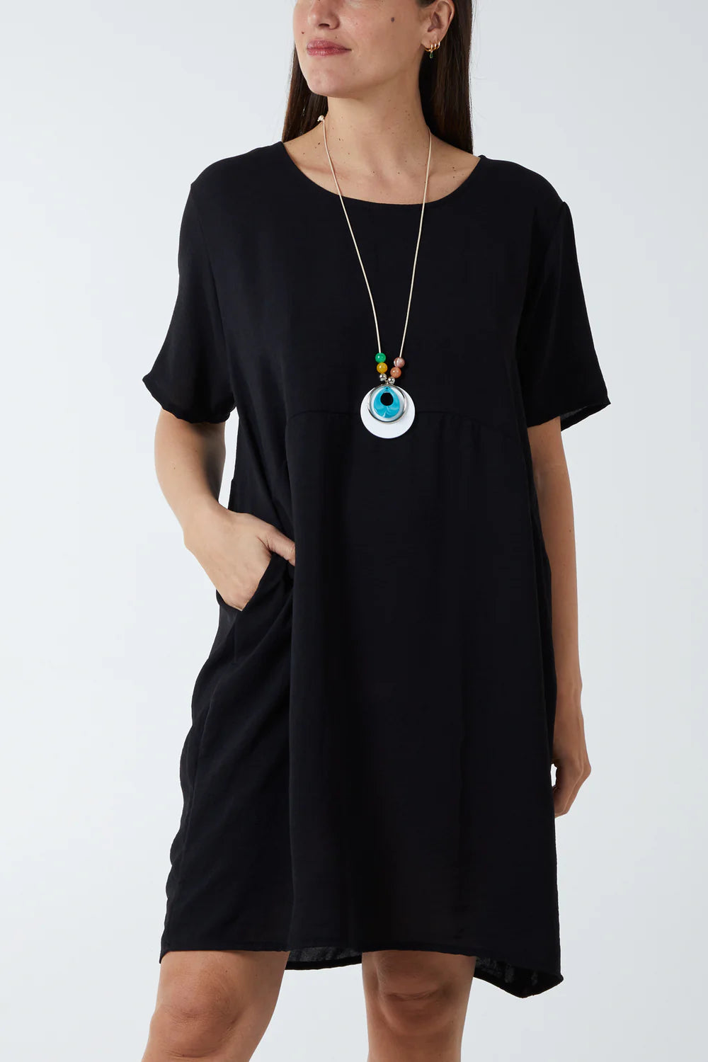Relaxed Fit Pocket Dress in Black