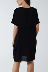 Relaxed Fit Pocket Dress in Black