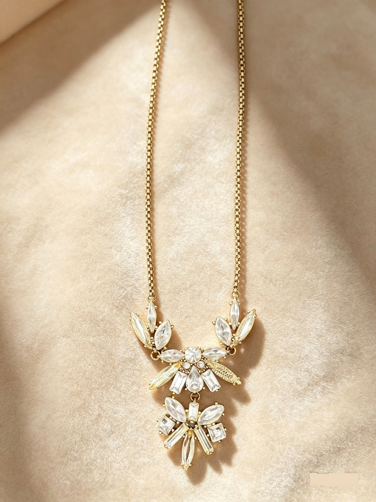 Vintage Style Diamanté Necklace